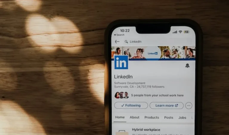 Comprehensive Guide to Creating an Optimized LinkedIn Profile 1
